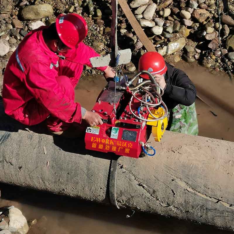 電動爬管式管道切割坡口機現場應用